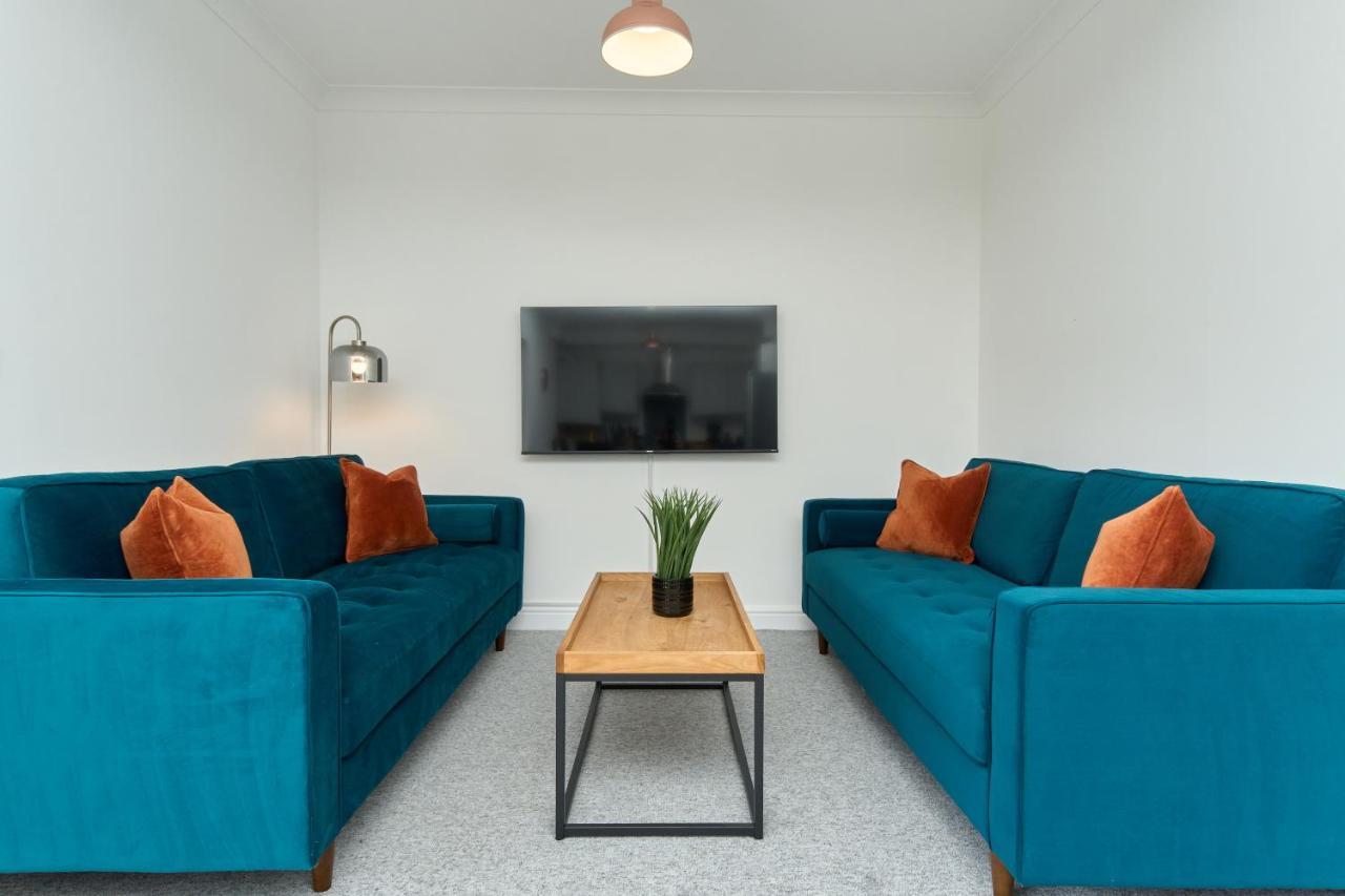 Ventnor Terrace Haven: Spacious 3-Bed with Beach Proximity Exterior photo