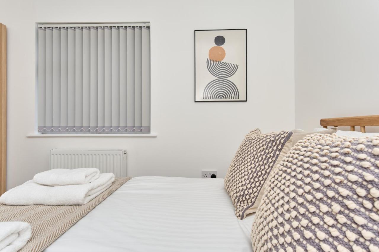 Ventnor Terrace Haven: Spacious 3-Bed with Beach Proximity Exterior photo